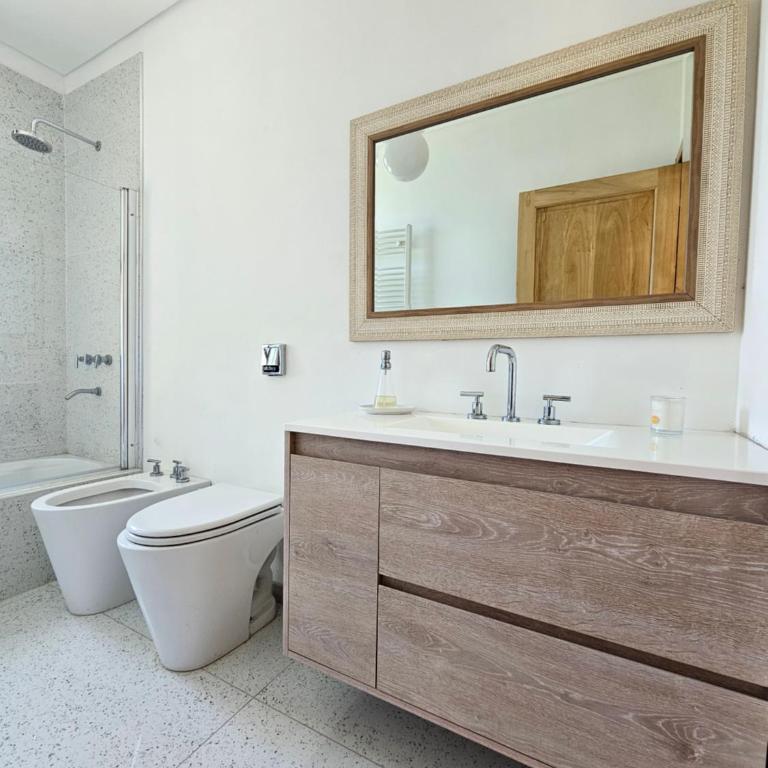 Un refugio moderno y acogedor en Carlos Keen - Casa de 5 dormitorios - 14