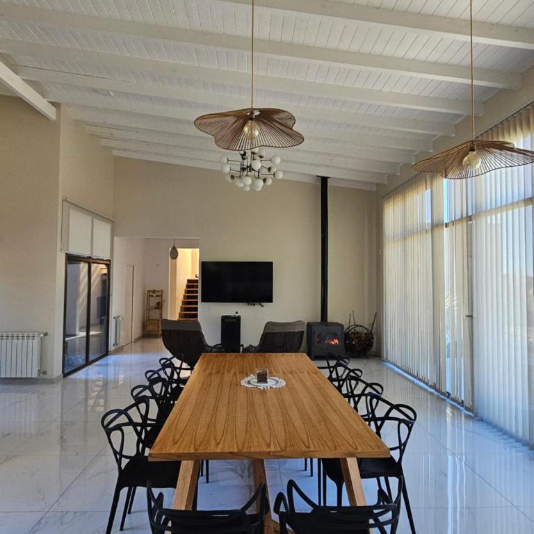 Un refugio moderno y acogedor en Carlos Keen - Casa de 5 dormitorios - 16