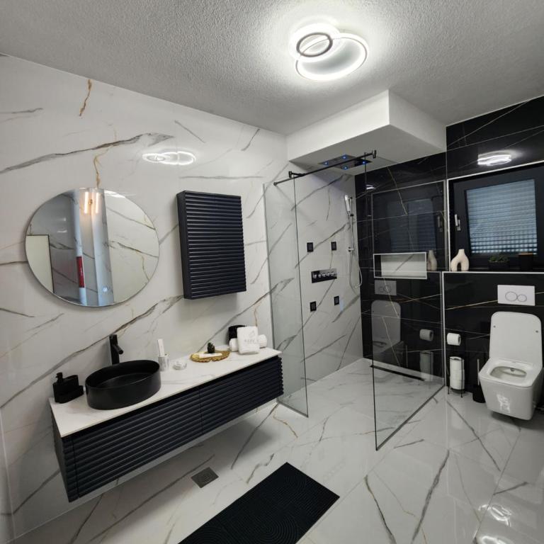 La Villa Luxury Home Bihac - Villa - 23