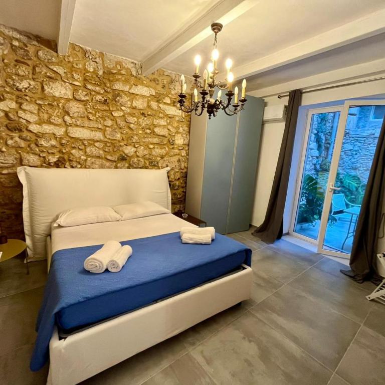Casuzza Maria - Appartamento con 2 Camere da Letto - 1