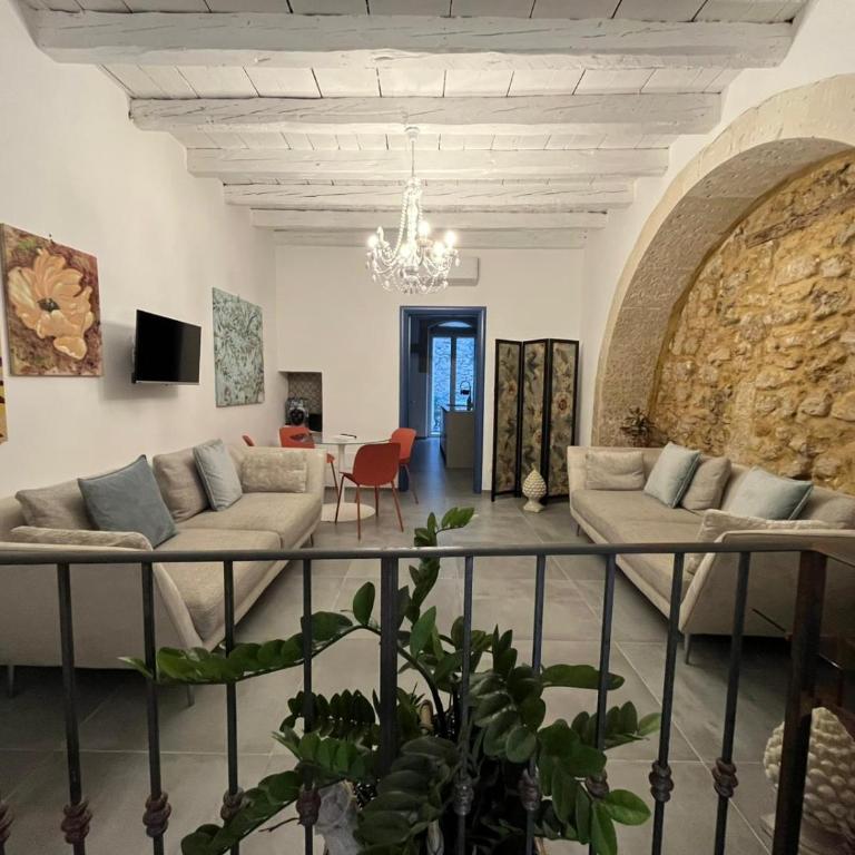 Casuzza Maria - Appartamento con 2 Camere da Letto - 9