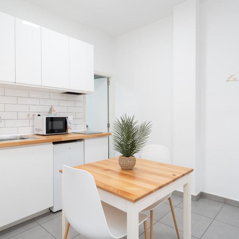 Apartamento Playa Las Canteras - One-Bedroom Apartment - 15