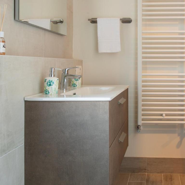 Casa Bauta - Appartamento Premium con 3 Camere da Letto e Balcone - 18