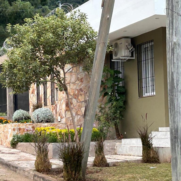 Hermosa casa al pie del cerro - Casa con 1 dormitorio - 17