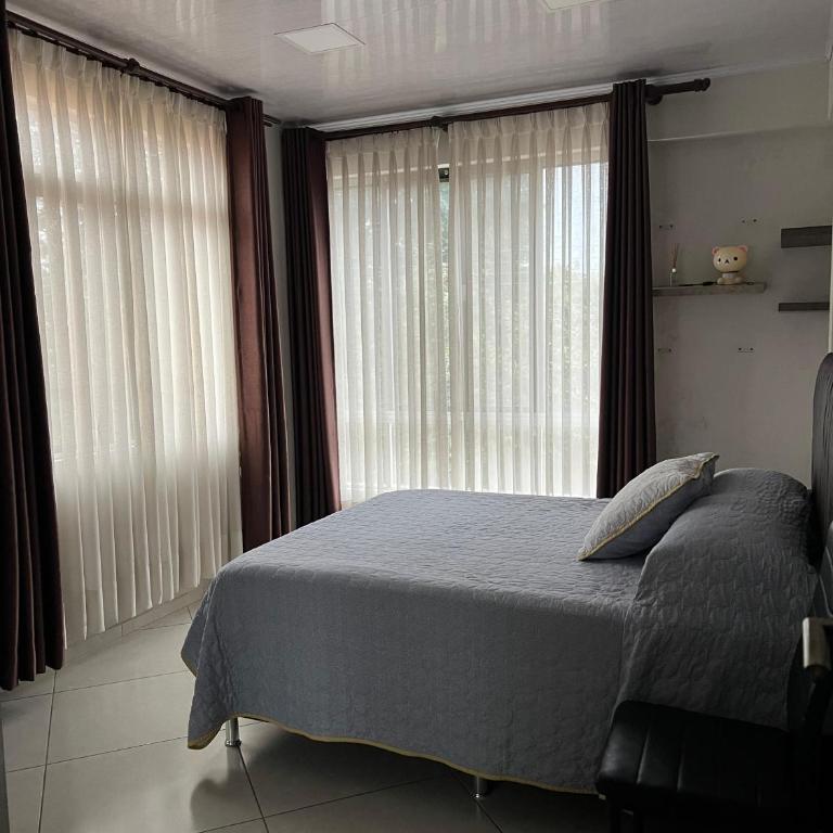 Casa linda y cómoda en SC - Four-Bedroom House - 3