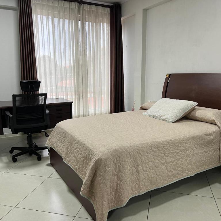 Casa linda y cómoda en SC - Four-Bedroom House - 23