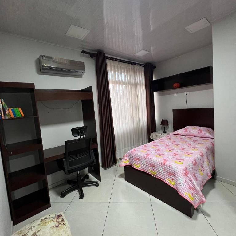 Casa linda y cómoda en SC - Four-Bedroom House - 36