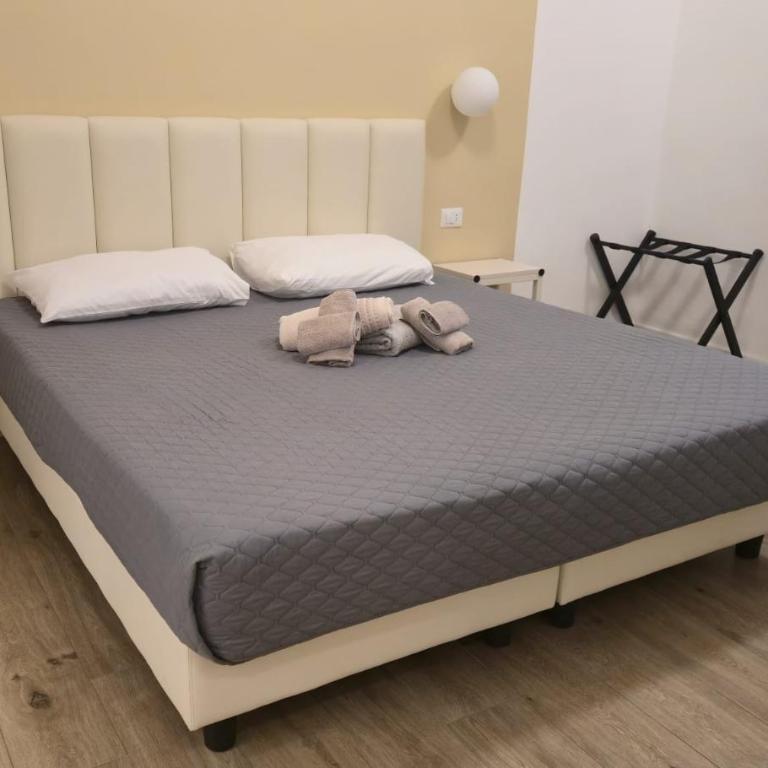 Domus Regis Rooms - Casa Vacanze - 9
