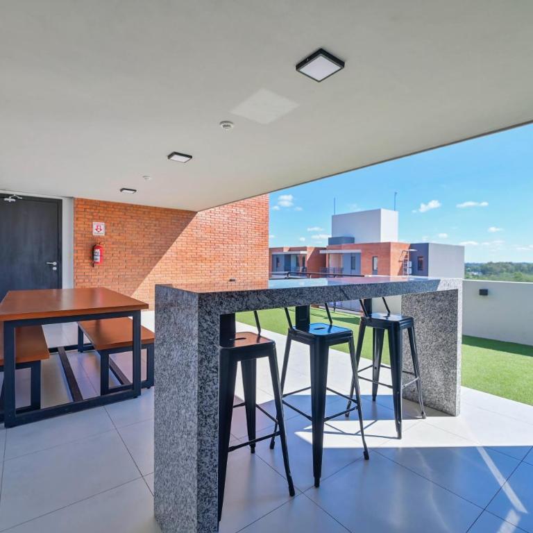 Elegant 2-bedroom space with a pool, gym, and free parking - Two-Bedroom Apartment - 23
