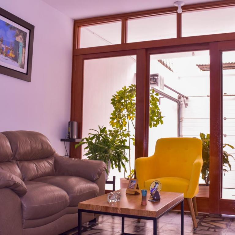 Casa en la ciudad de Piura con aire acondicionado - Four-Bedroom House - 5