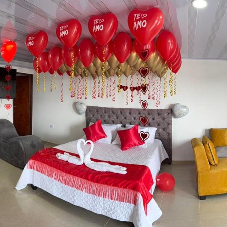 Hotel y Restaurante El Descanso del Rey - Suite con bañera de hidromasaje y cama grande - 1