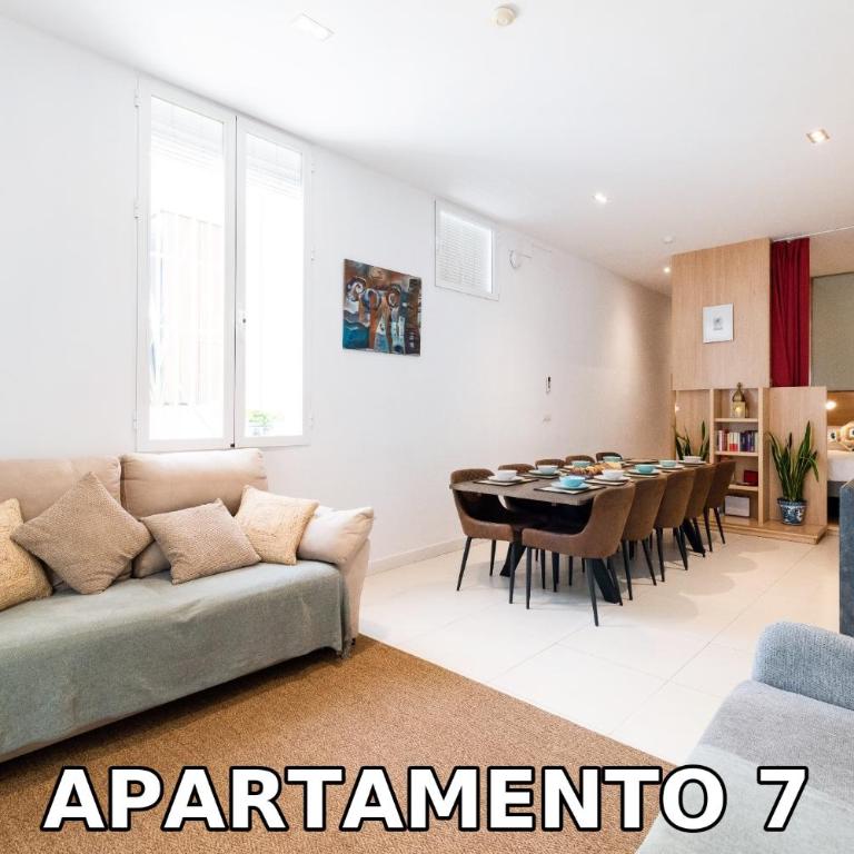 Noor Apartamentos - Three-Bedroom Apartment - 4