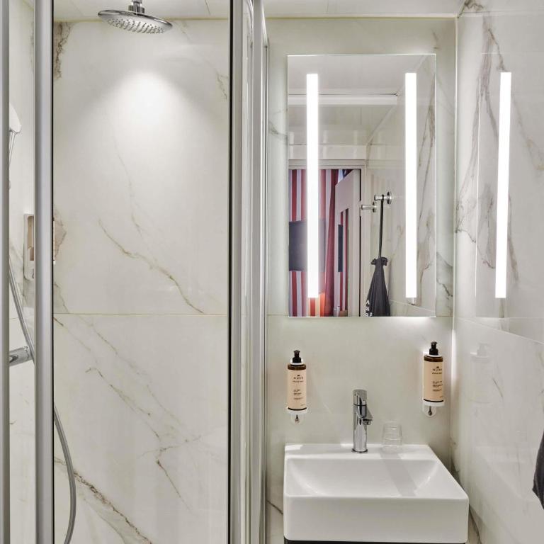 Mercure Paris Notre Dame Saint Germain des Prés - Chambre Double Classique - 9