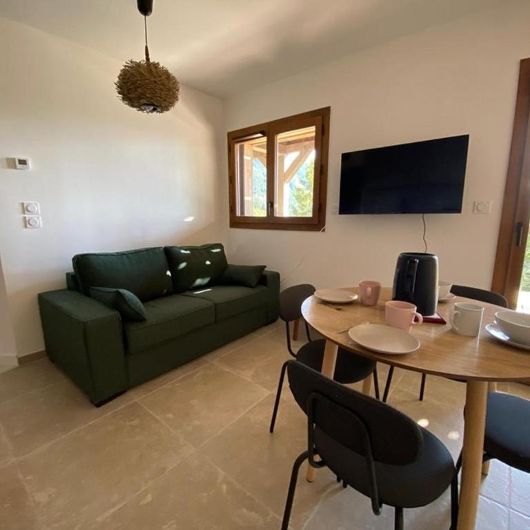 Appartement moderne 2 pièces + cabine, 4 personnes, parking - Appartamento con 1 Camera da Letto - 1