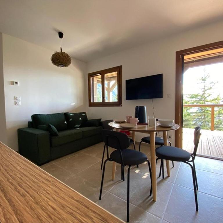 Appartement moderne 2 pièces + cabine, 4 personnes, parking - Appartamento con 1 Camera da Letto - 5