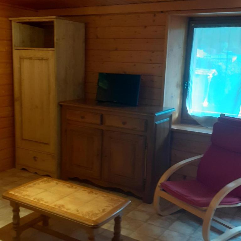 Chalet Confort 6/7 Pers, Animaux Acceptés, Proche Village - FR-1-467-148 - Apartment - 2