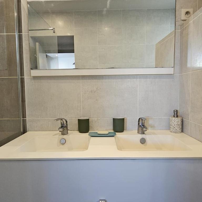 Magnifique Loft Proche Centre-ville et Gare - Appartamento Loft con 4 Camere da Letto - 21