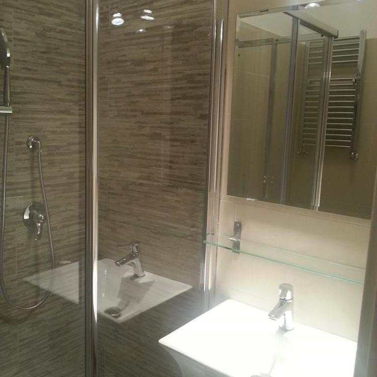 B&B Saint Paul - Deluxe Double Room with Balcony - 11