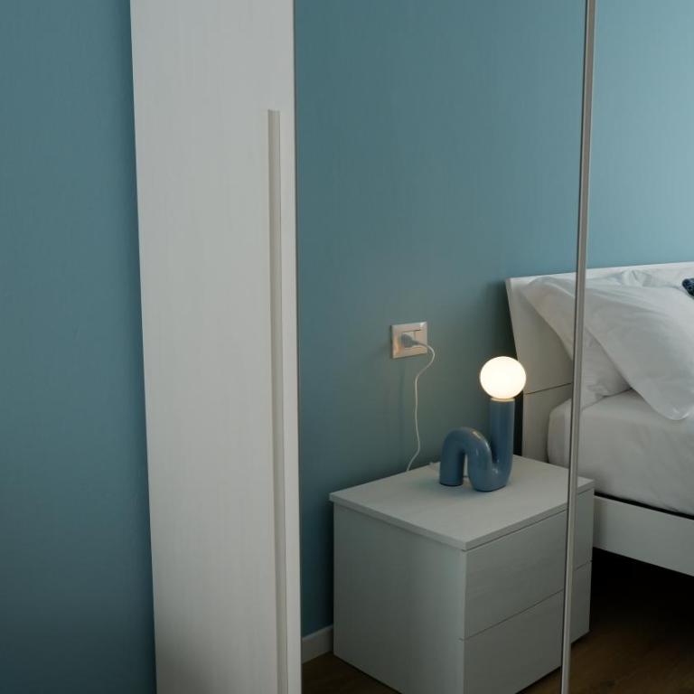 Framira House - Elegant Room tra Centro e Fiera - Camera Matrimoniale con Bagno in Comune - 10