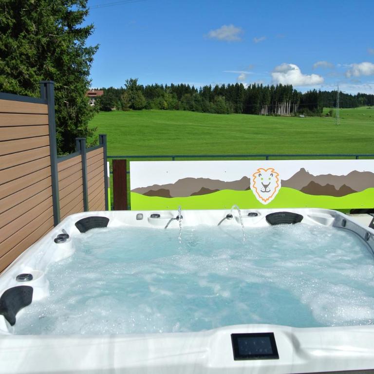 Familienhotel Löwen - Studio mit Whirlpool - 1