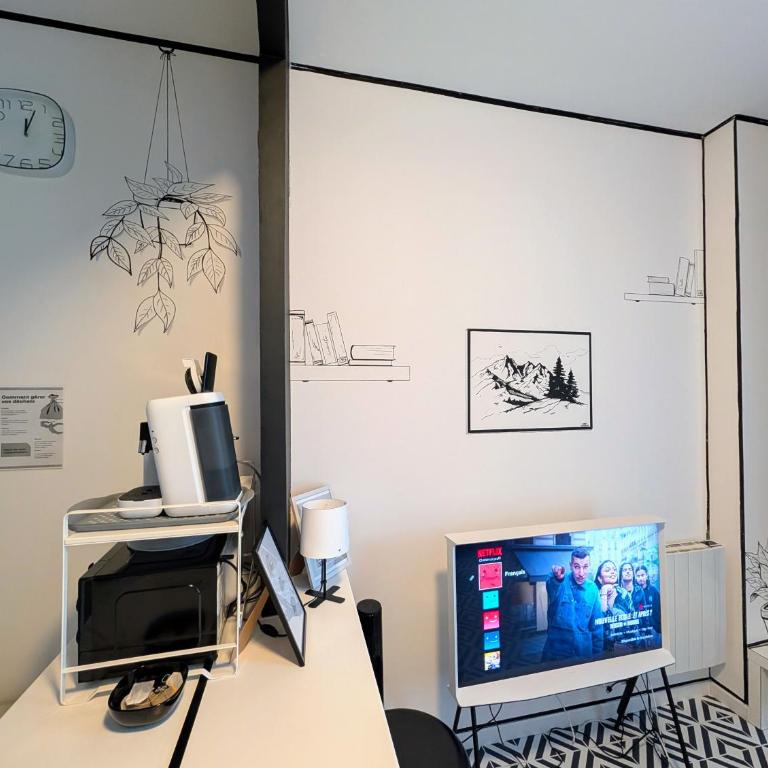 Atypique Studio avec terrasse - Appartement - Rez-de-Chaussée - 11