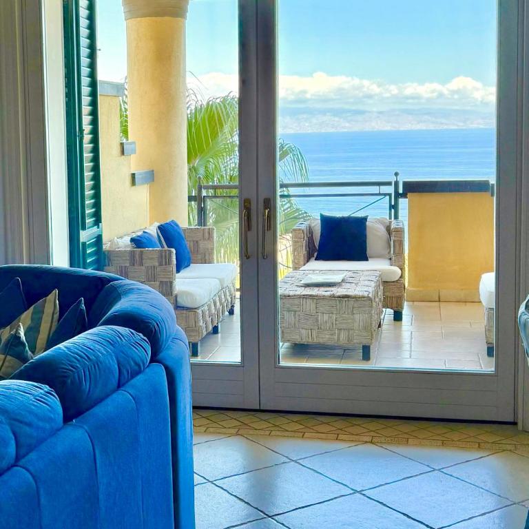 PANORAMIC RESIDENCE TAORMINA SeaView Apartment Pool - Apartment with Sea View - 9