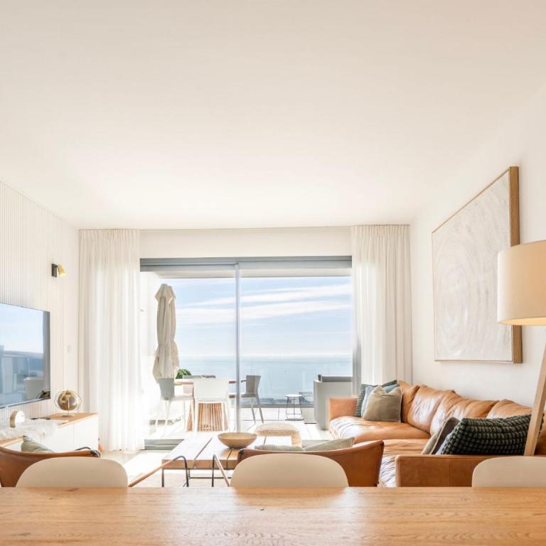 Sophisticated Two Bed Apartment in Pure South with Sea View - Apartamento - 8