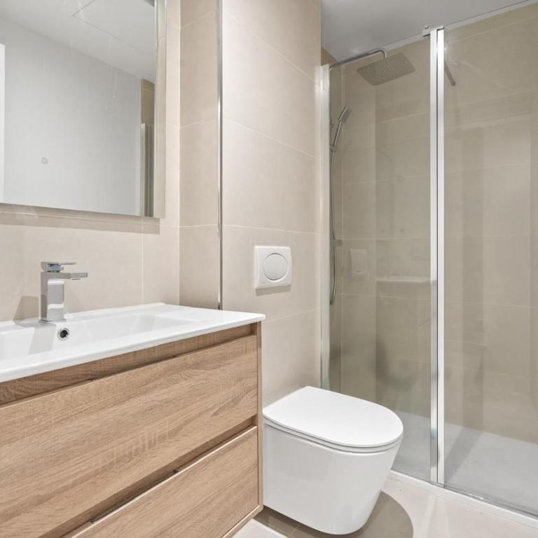 NEW BUILD 2BEDROOM with the small private garden - Apartamento de 2 dormitorios - 5