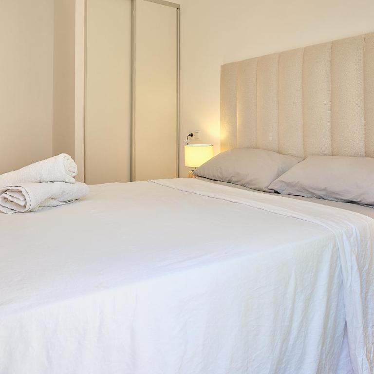 La huerta centro - Two-Bedroom Apartment with Terrace - 18