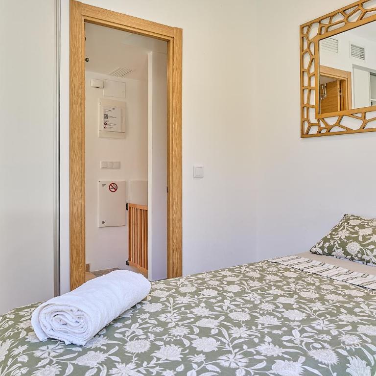 La huerta centro - Two-Bedroom Apartment with Terrace - 19