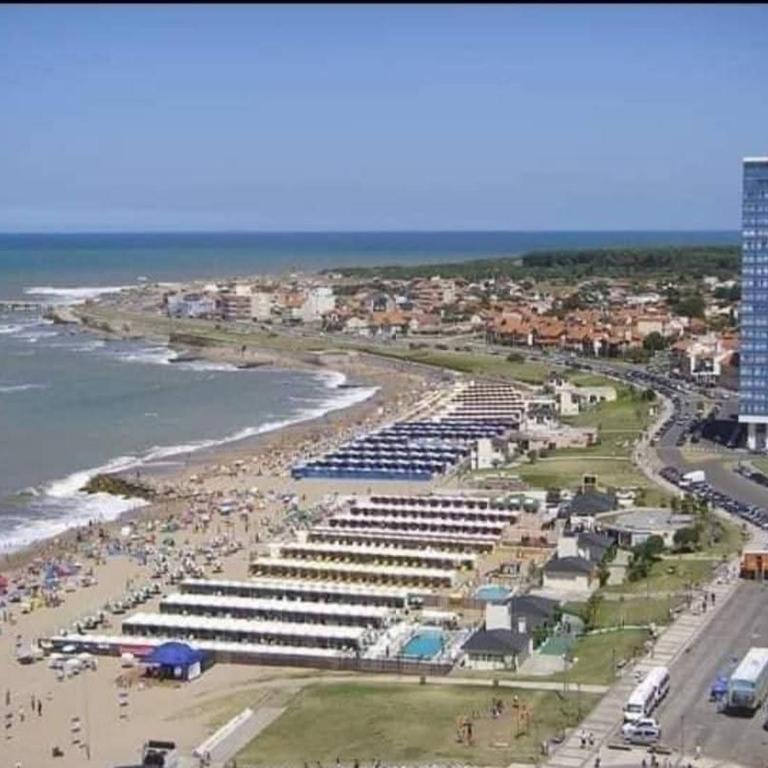 Edificio Playa Club Frente al Mar - One-Bedroom Apartment - 2