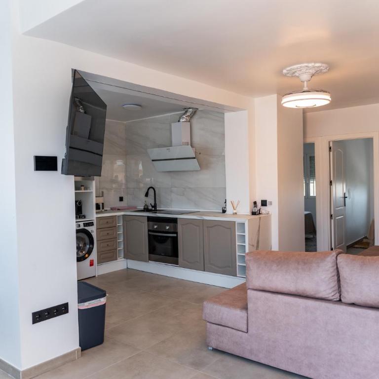 CASA Adosada obra nueva Calas santa pola del este 50 metros del mar - Casa de 3 dormitorios - 35