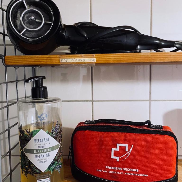 Chambre privée non verrouillée dans un appartement partagé - avec chien - Chambre Simple avec Salle de Bains Commune - 24