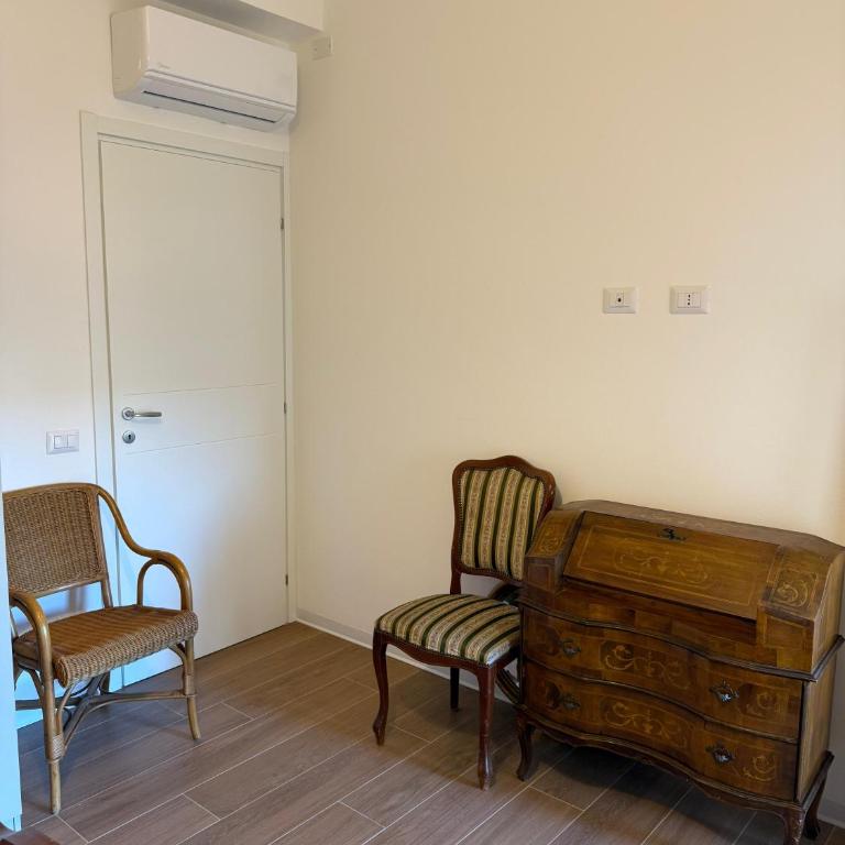 Casa Lidia - Two-Bedroom Apartment - 14