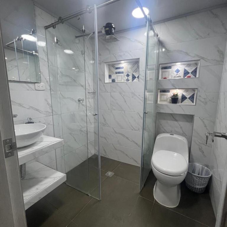 Golden Airport Connection Hotel - Habitación Doble con baño compartido - 7