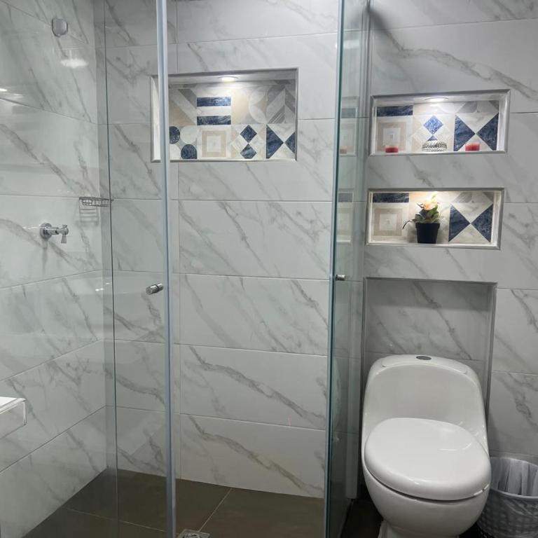 Golden Airport Connection Hotel - Habitación Doble con baño compartido - 9