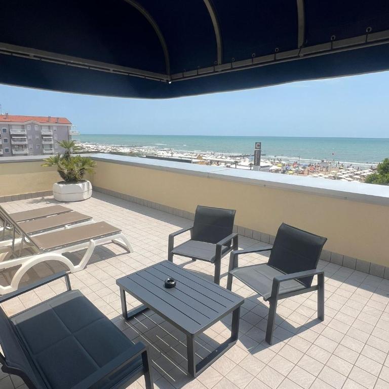 Hotel Excelsior - Suite Executive con Balcone Vista Mare - 9