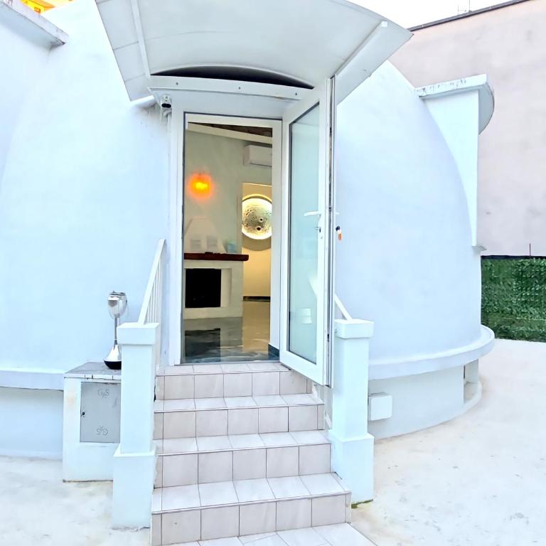 The Igloo Milano -Luxury Eclectic Suite - Jacuzzi - MilanoFlats - Chalet con 1 Camera da Letto - 14