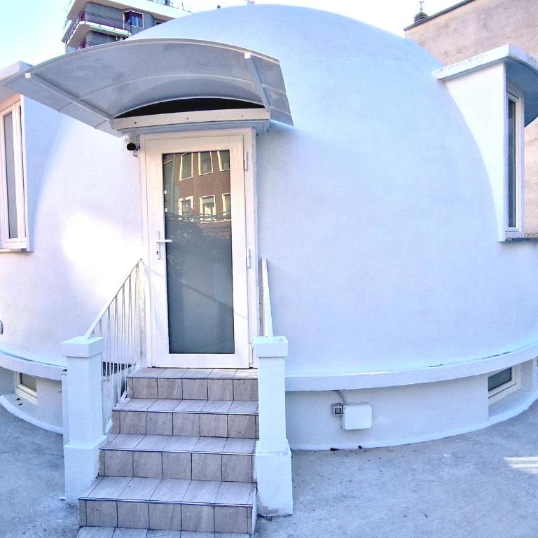 The Igloo Milano -Luxury Eclectic Suite - Jacuzzi - MilanoFlats - Chalet con 1 Camera da Letto - 13