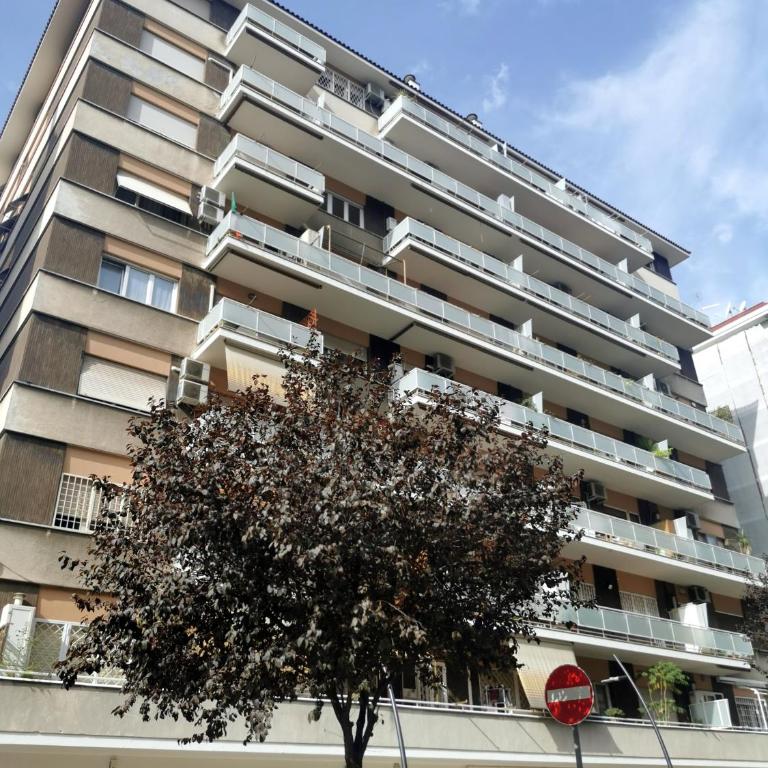 A due passi da Trastevere - Appartamento con 1 Camera da Letto - 33