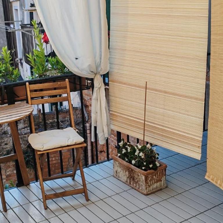 Venetian Experience - Monolocale con Balcone - 11