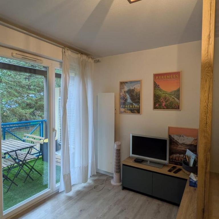 Le 31 Clos Sainte Marie Cauterets - Two-Bedroom Apartment - 14
