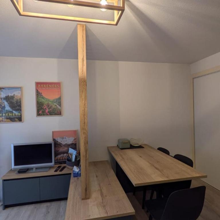 Le 31 Clos Sainte Marie Cauterets - Two-Bedroom Apartment - 10