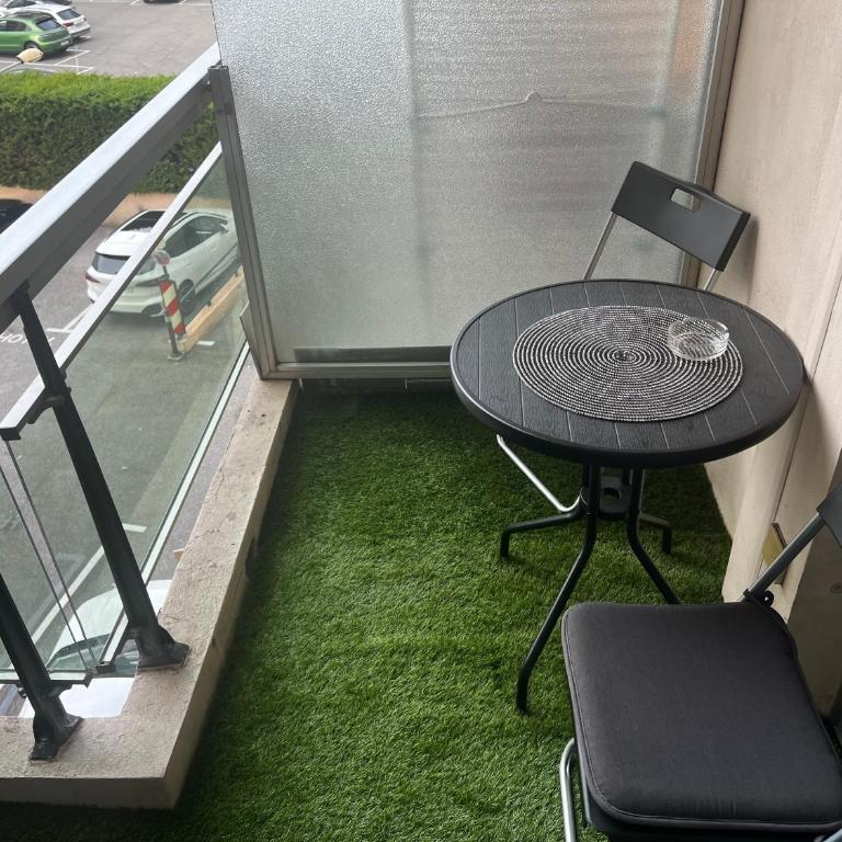 Quiet Seaside Apartment, 1 Min to Beach, Parking, Promenade de la Plage - Appartement 1 Chambre - 12