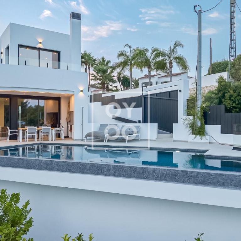 Villa Mar y Monte, saltwater pool, sea and mountain views, by OYOOSTAYS - Casa Vacacional de 3 dormitorios - 23