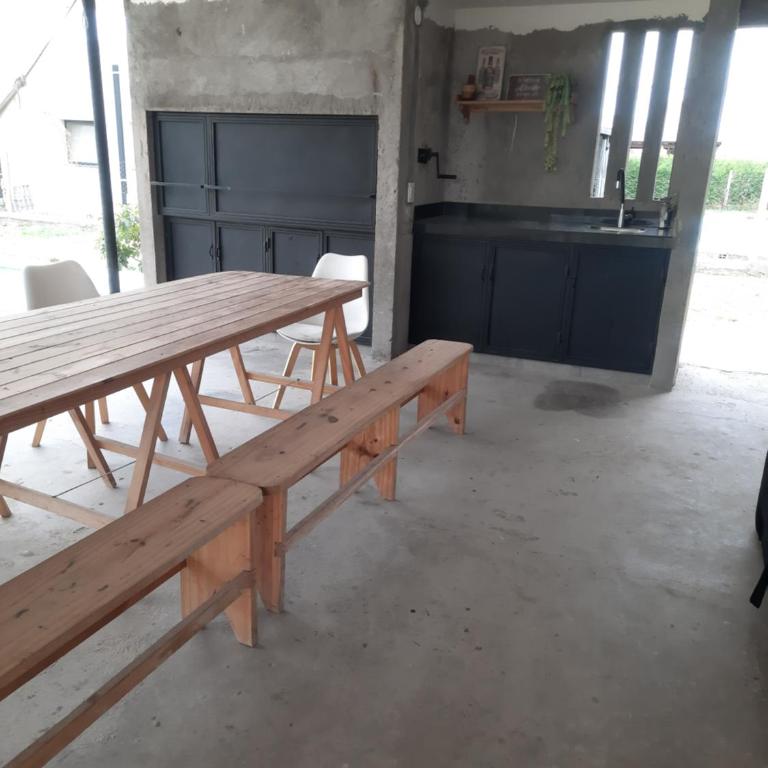 Casa vacacional con pileta y quincho - El Mollar - Casa con 1 dormitorio - 17