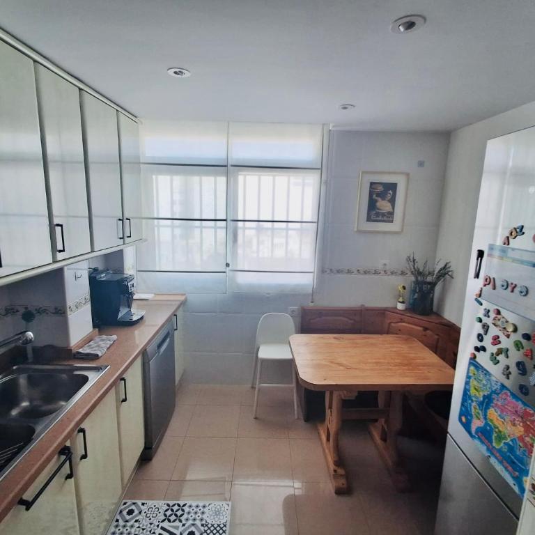 Central and Cozy Retreat - Ferienwohnung Almería - Apartamento de 3 dormitorios - 6