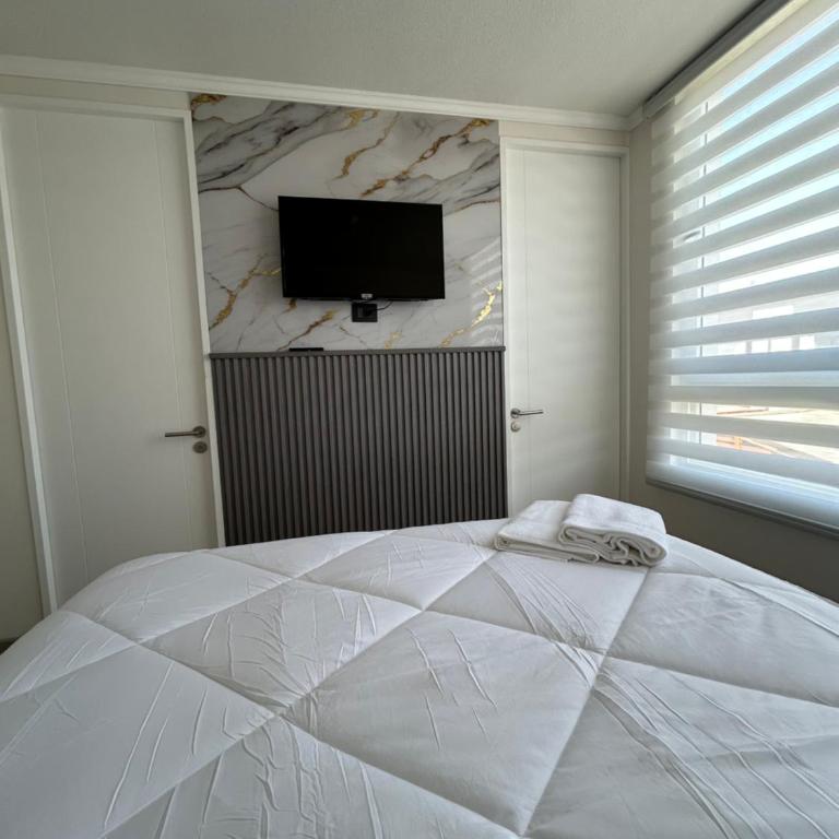 Casa elegante privada y moderna - Three-Bedroom House - 19