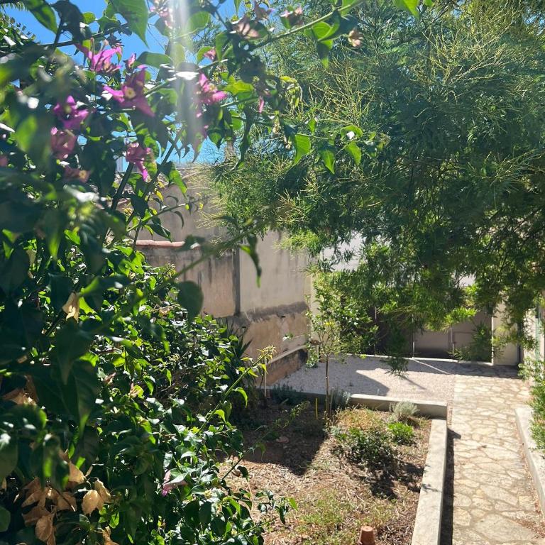 Rosa Bonheur house Garden - Casa con 3 Camere da Letto - 3