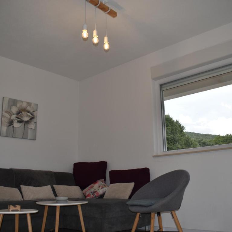 Suncrest - Two-Bedroom Apartment - 8